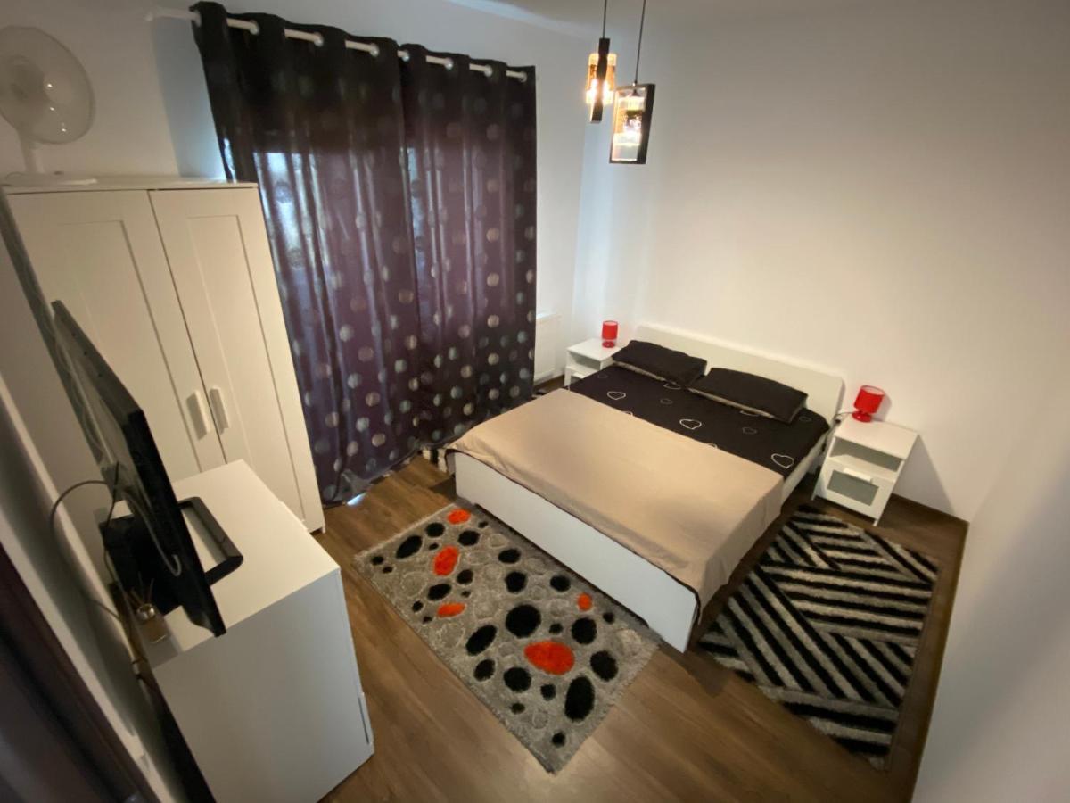 Apartament Militari Residence Boekarest Buitenkant foto